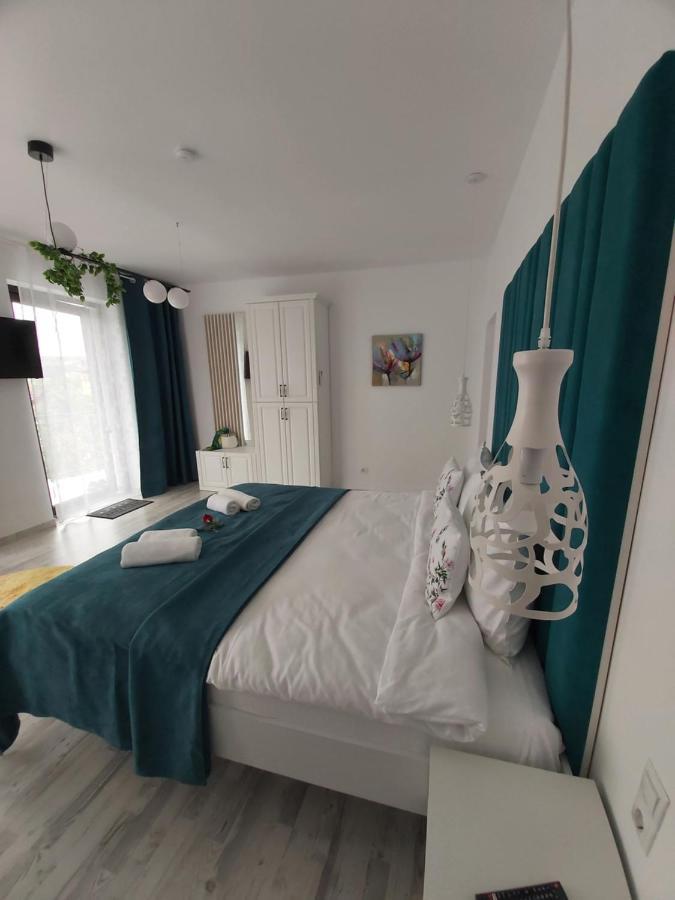 Accent House Apartment Дева Екстериор снимка
